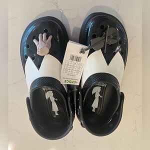 Crocs Wednesday Stomp Clog Womens 9 / Mens 7 Addams Family Thing